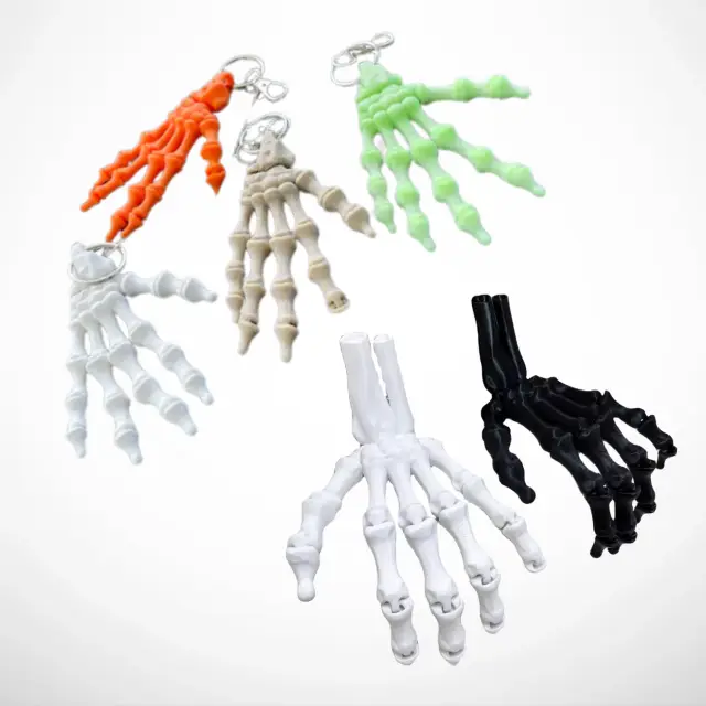 Plastic Skeleton Hand Toy – Articulated