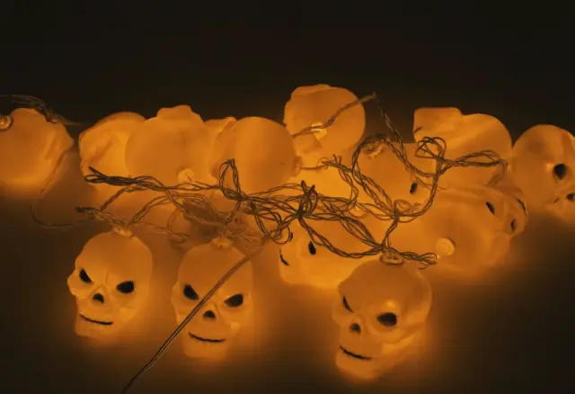 Skull Garland String – 10ft